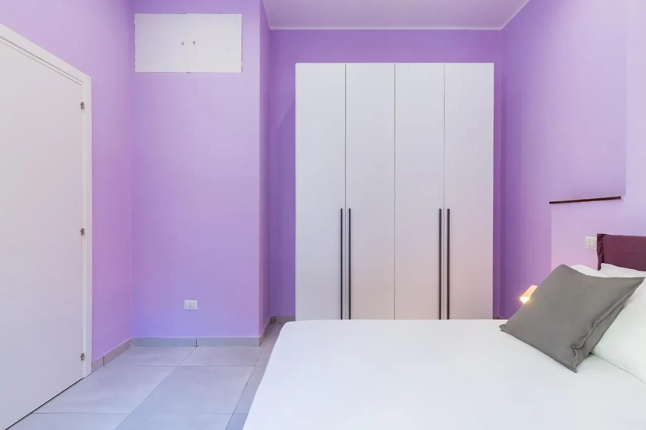 Toledo Stylish Apartments By Wonderful Italy Naples