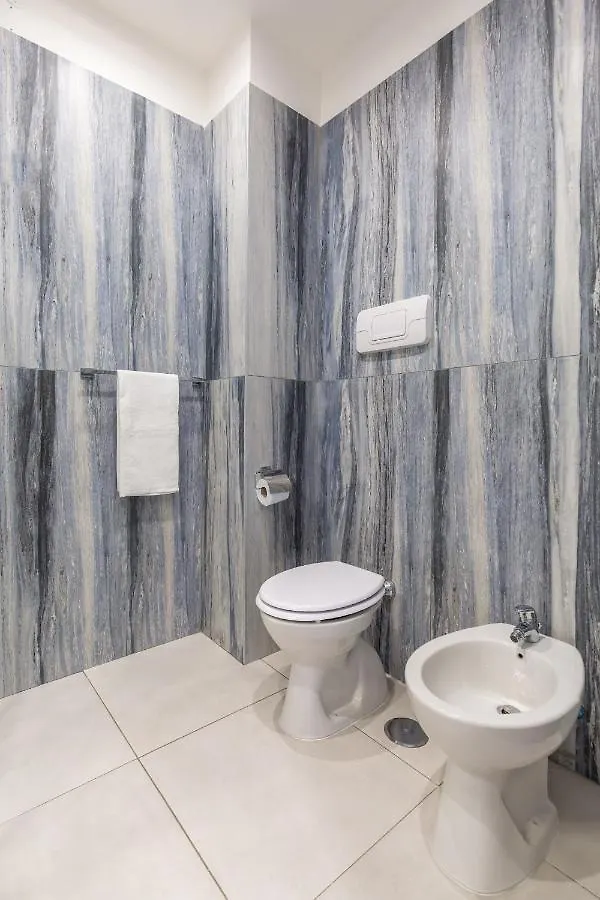 Toledo Stylish Apartments By Wonderful Italy Naples
