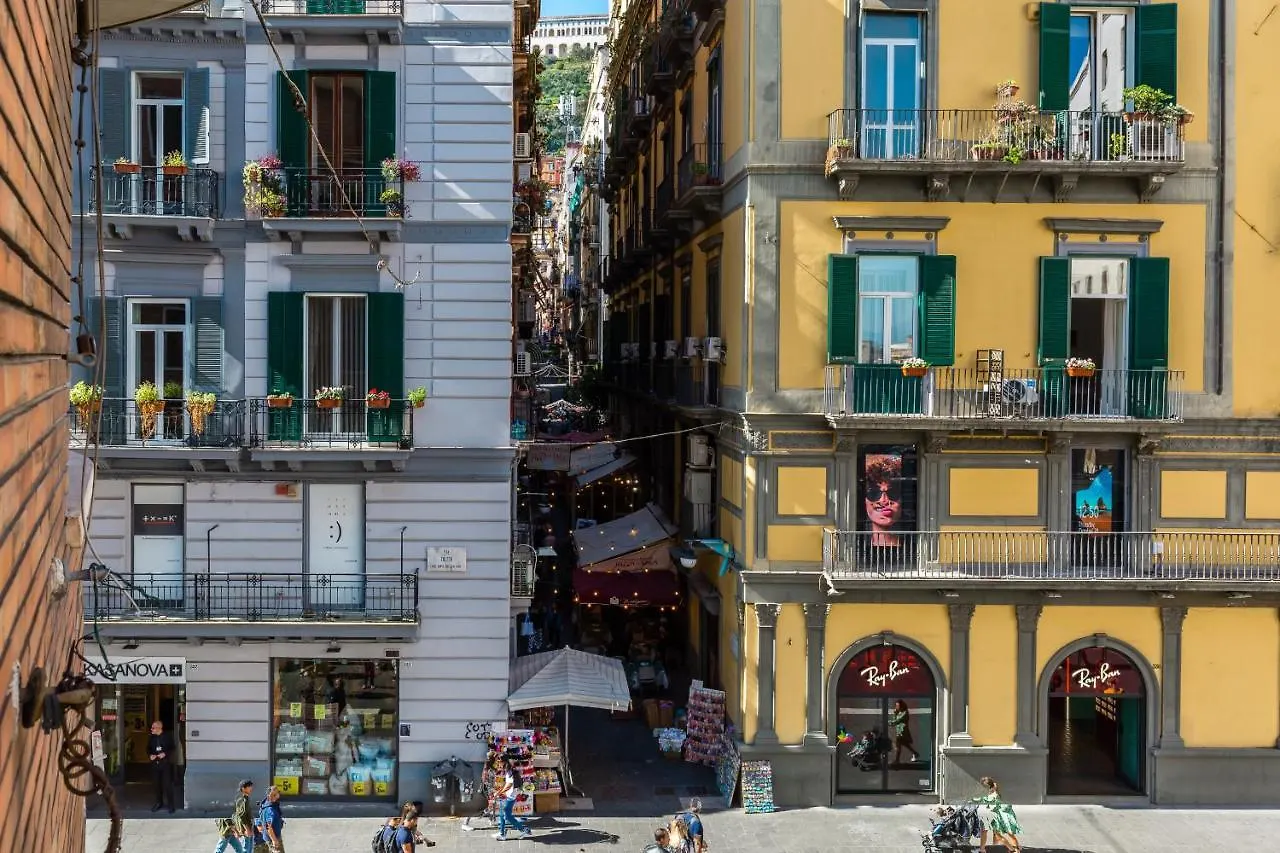 Toledo Stylish Apartments By Wonderful Italy Naples