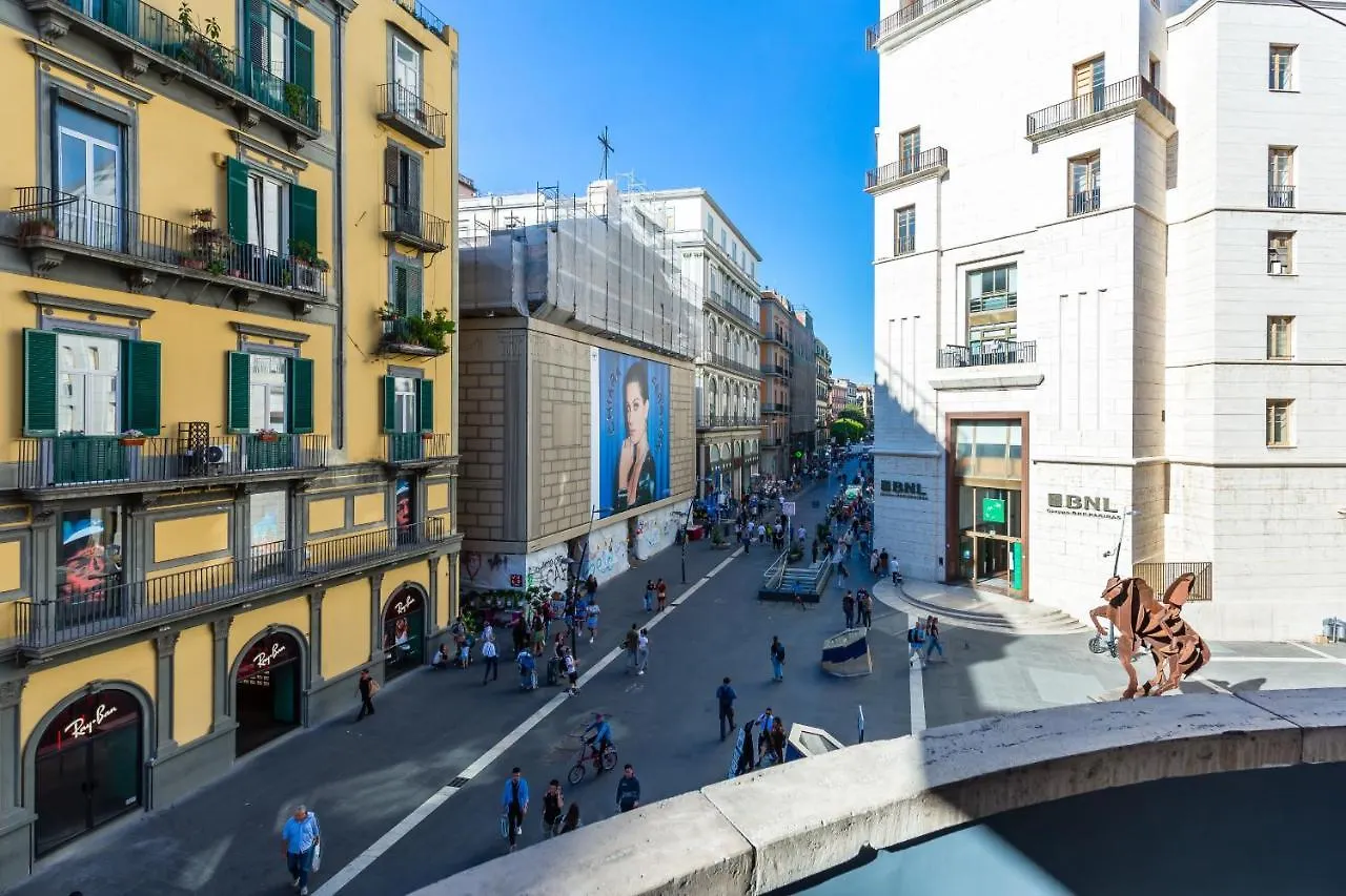 Toledo Stylish Apartments By Wonderful Italy Naples